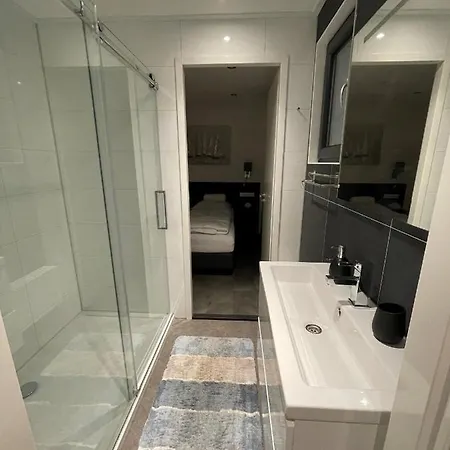 Enkhuizer Oase Erste Reihe Mit Zaun Haus Nr 248