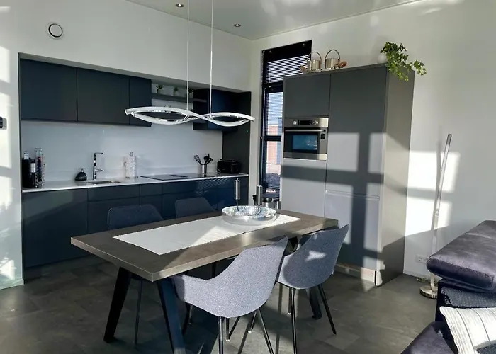 Enkhuizer Oase Erste Reihe Mit Zaun Haus Nr 248 Энкхейзен